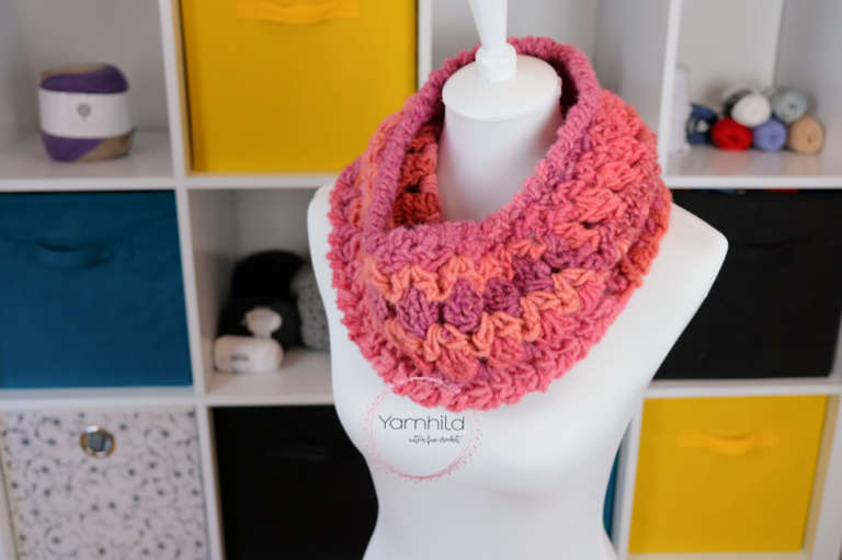 Crochet Cowl - Vinterkos