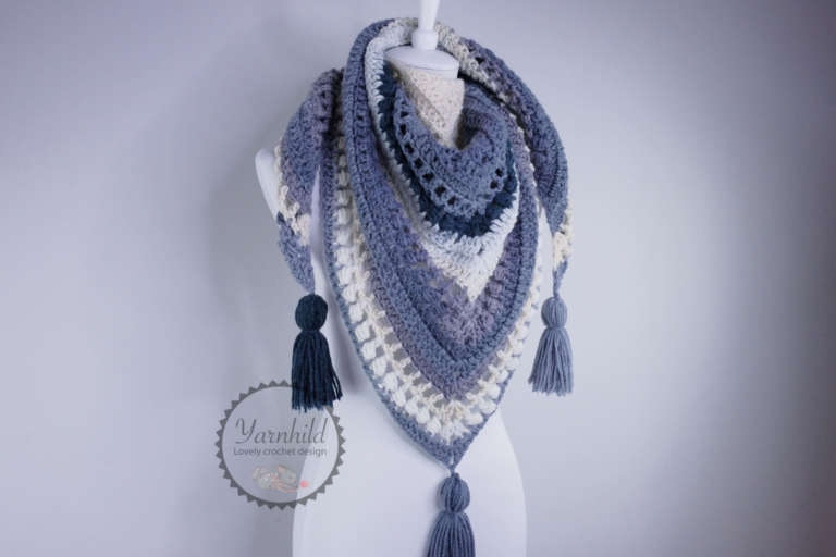 Crochet shawl pattern - The pearl shawl