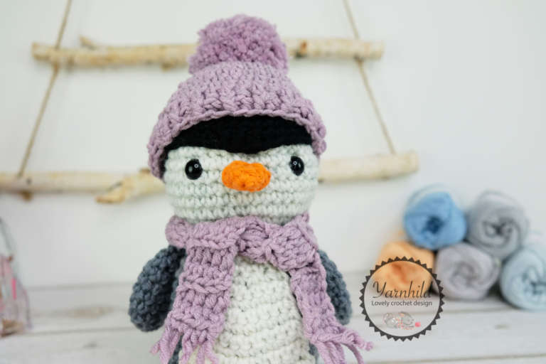 crochet penguin pattern - Frosty the Penguin