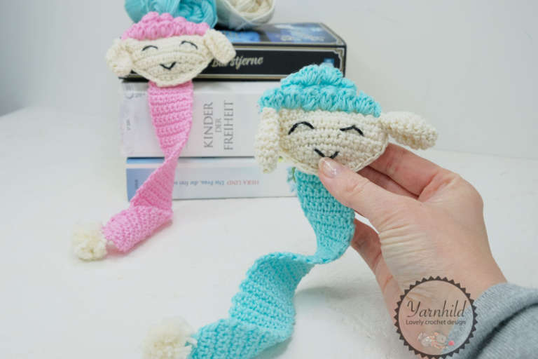 Sverre the bookworm - crochet bookmark pattern