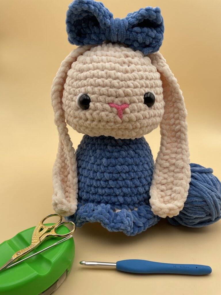 Crochet amigurumi bunny - part 2