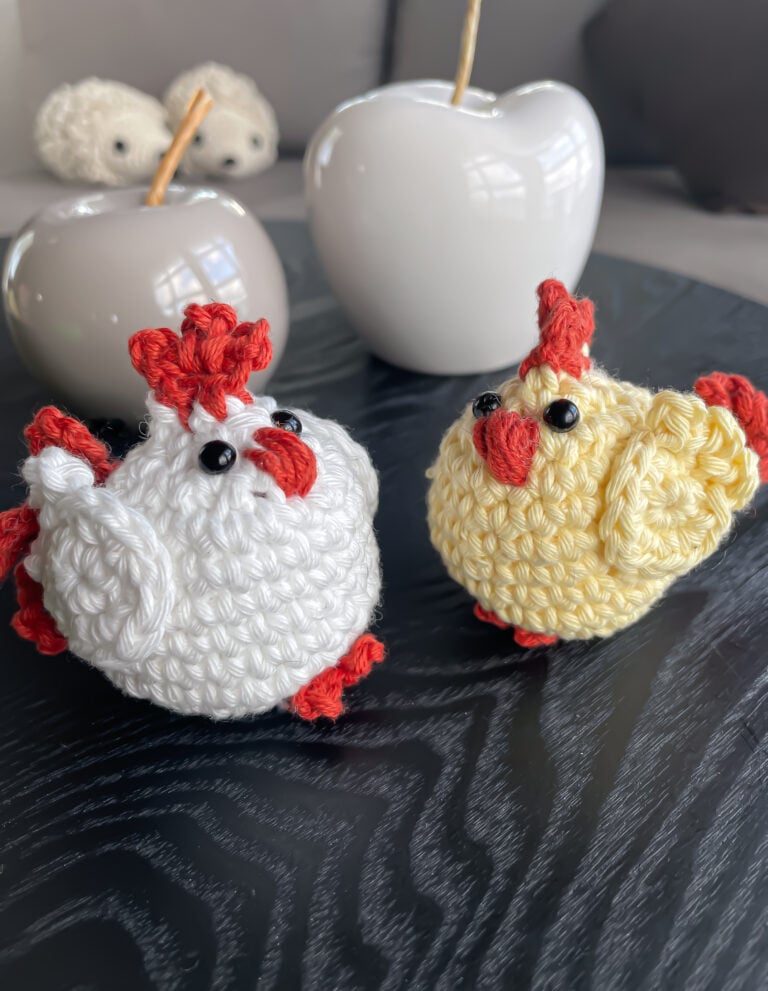How to crochet cute and small amigurumi chicken