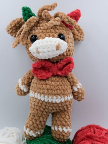 crochet gingerbread highland cow, Molly by Yarnhild