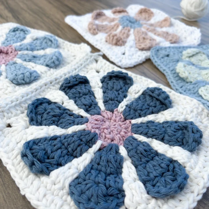 The Retro Daisy Granny Square