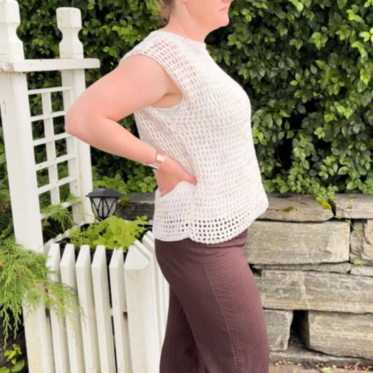 The Breeze Top -  Easy Crochet Top for Beginners (Free Pattern)